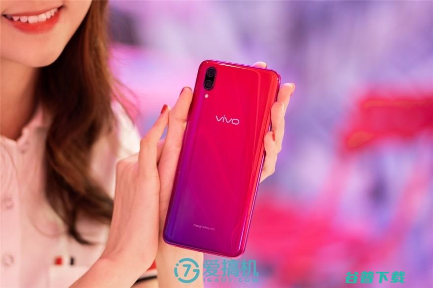 小姐姐的美颜神器 X23魅影紫图赏 vivo (小姐姐的美颜图片)